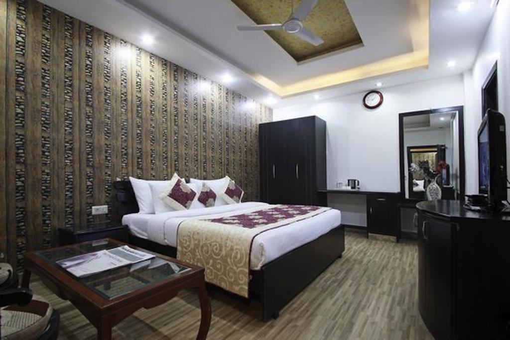 Hotel Universe Inn Nowe Delhi Zewnętrze zdjęcie